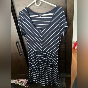 Market & Spruce Dress